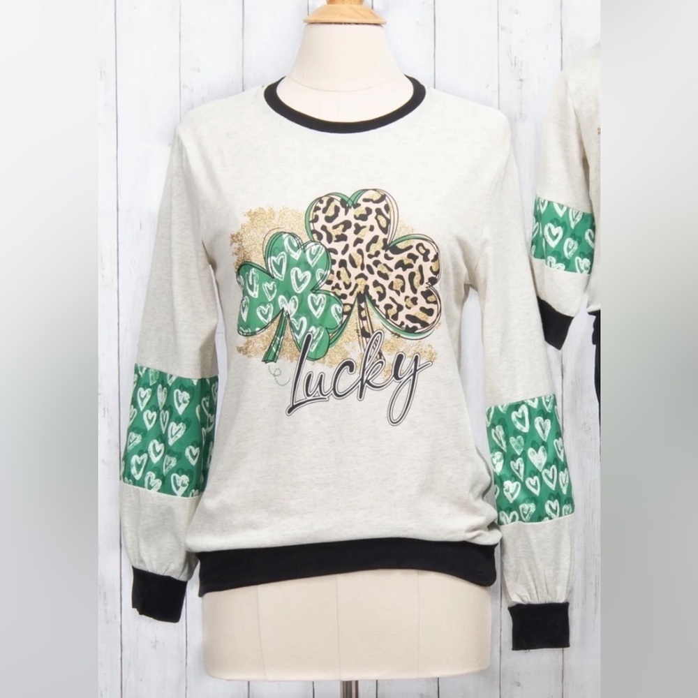 Lucky St. Patrick’s Day  Women's Cream and Green Lightweight Sweatshirt